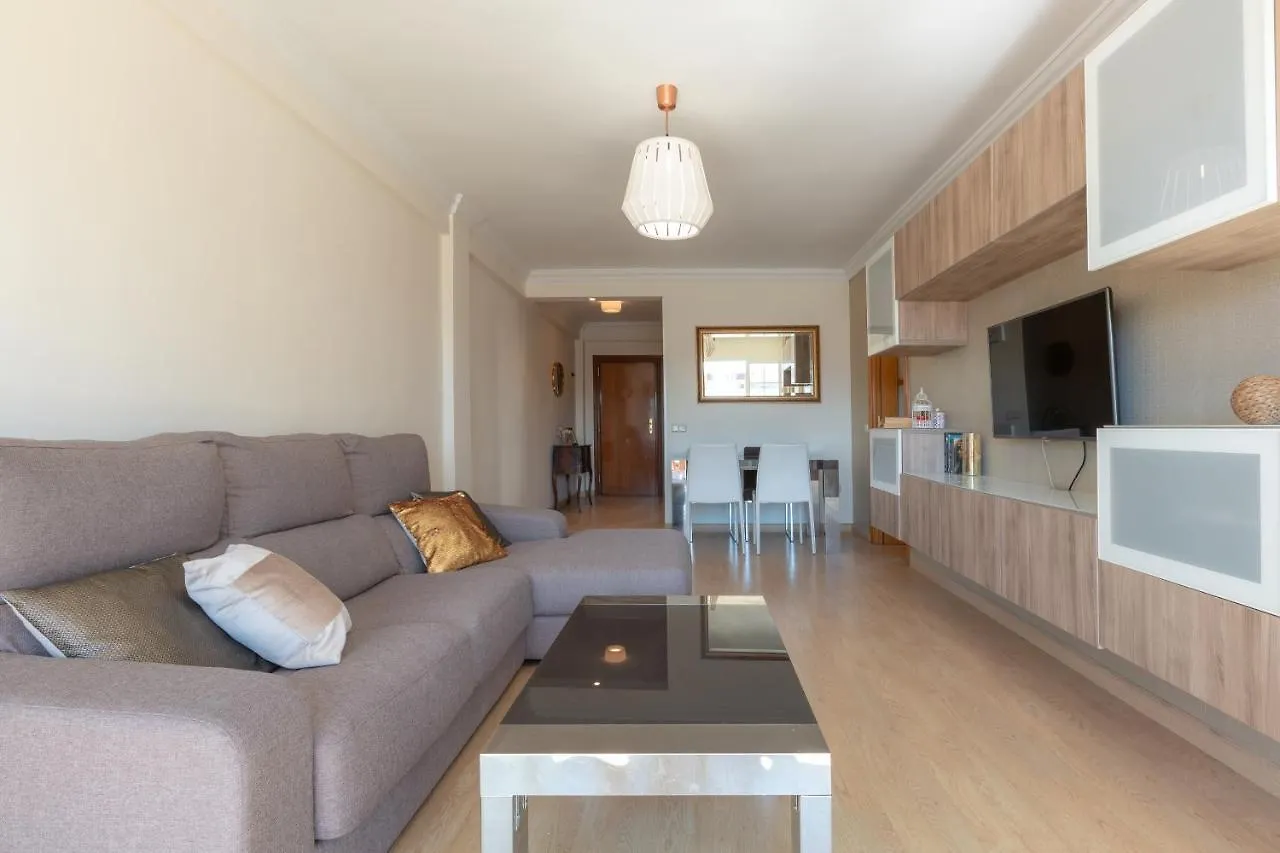 Apartamento De 3 Habitaciones En El Barrio De Las Artes, Soho Malaga Apartment