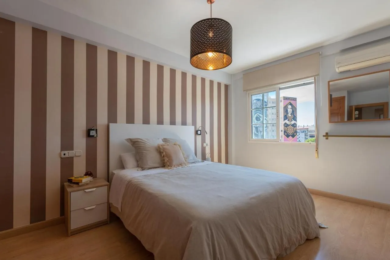 Apartamento De 3 Habitaciones En El Barrio De Las Artes, Soho Malaga