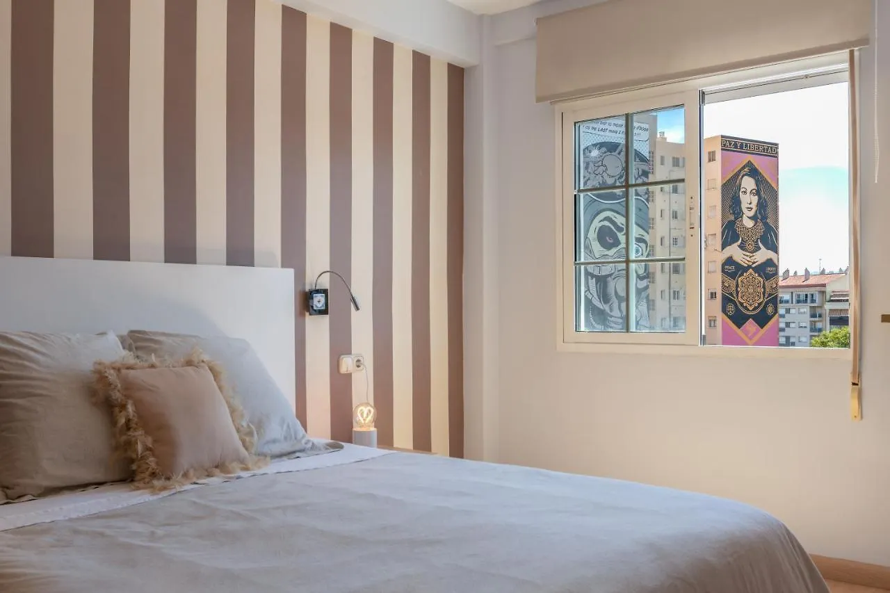 Apartamento De 3 Habitaciones En El Barrio De Las Artes, Soho Malaga