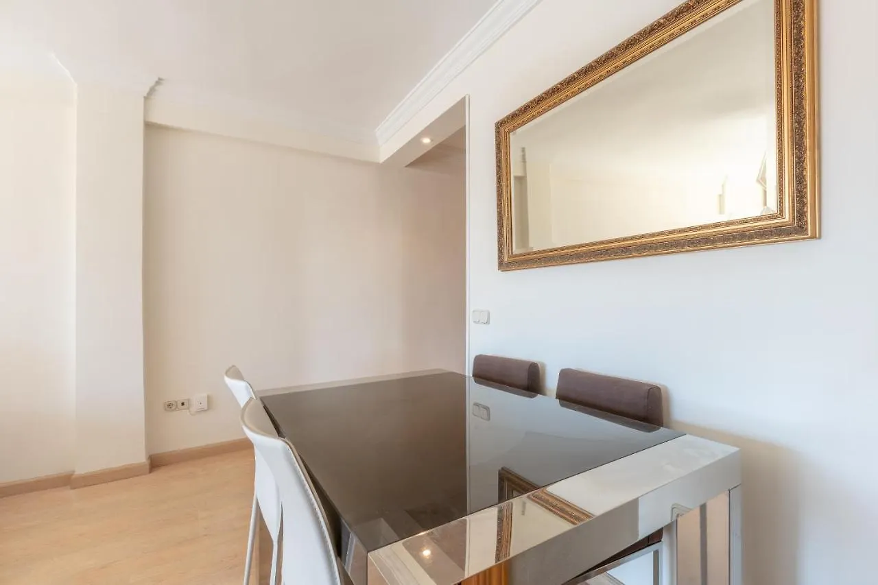 Apartamento De 3 Habitaciones En El Barrio De Las Artes, Soho Málaga 0*,